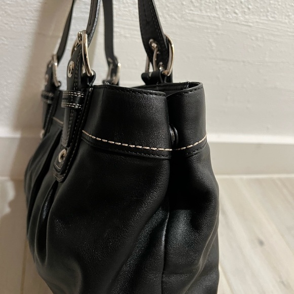 COACH Black Soho Pleated Shoulder Bag with Silver hardware F13732 - Picture 5 of 9